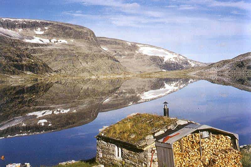 Loennechenbua i Sunndalsfjella