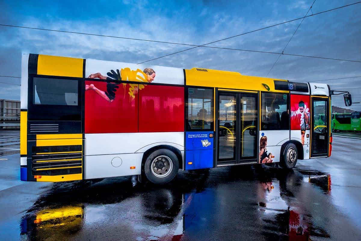 Kolumbus buses street art by Belgian artist Jaune