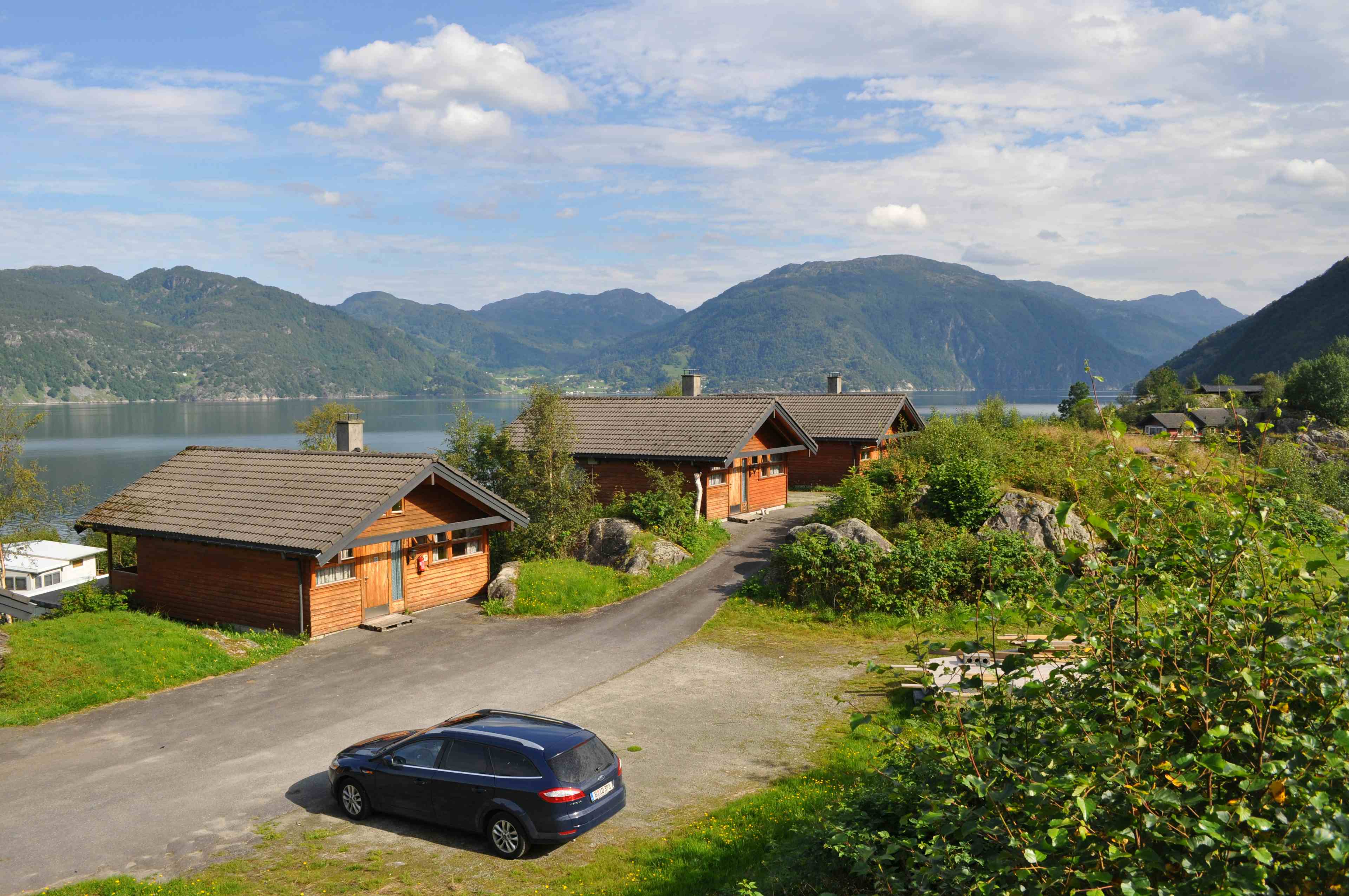 Kyrping camping ligger ved fjorden i Etne.