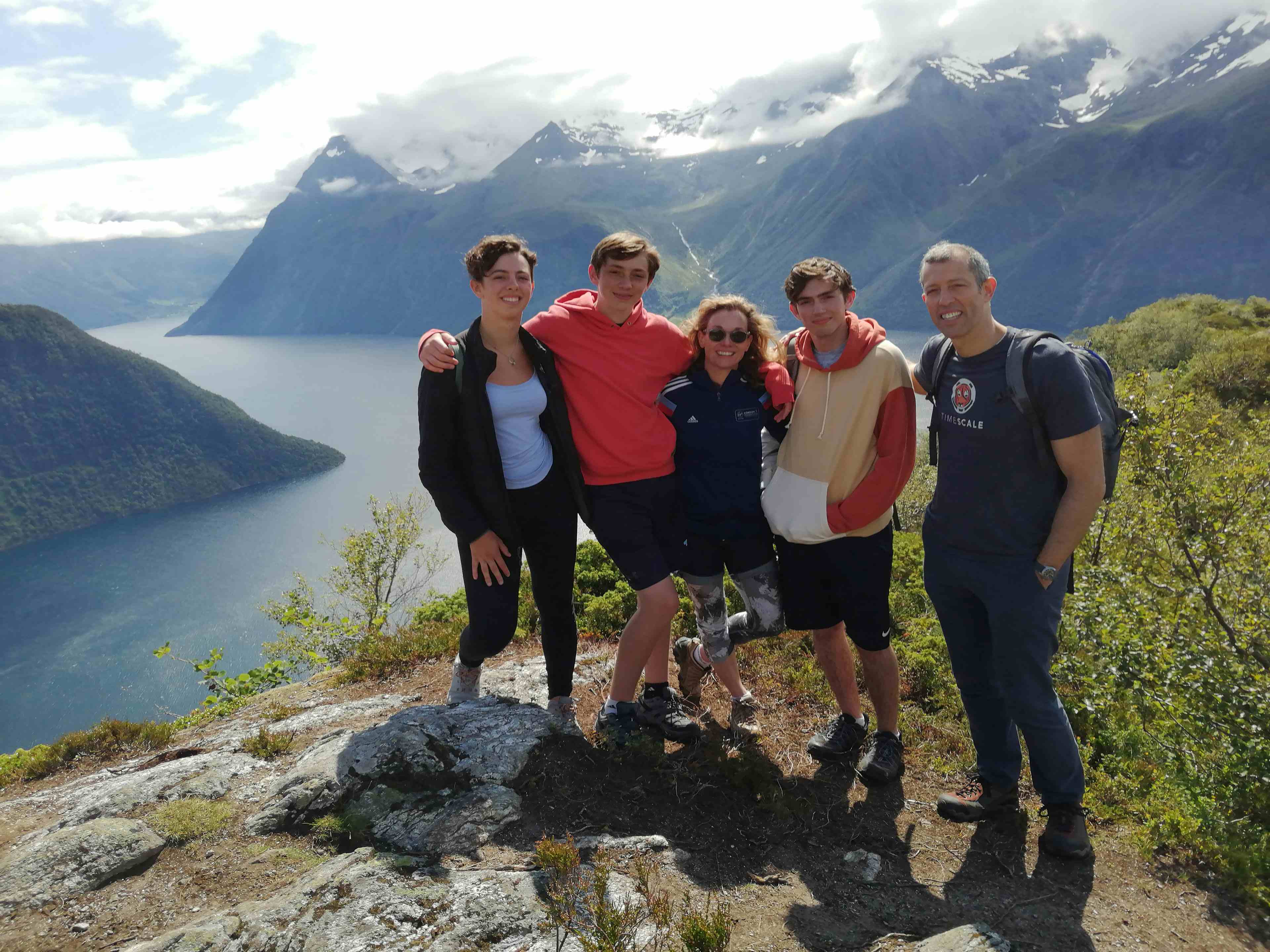 Hjørundfjord family hike Jacobsen Family 2019_hidden fjord hike