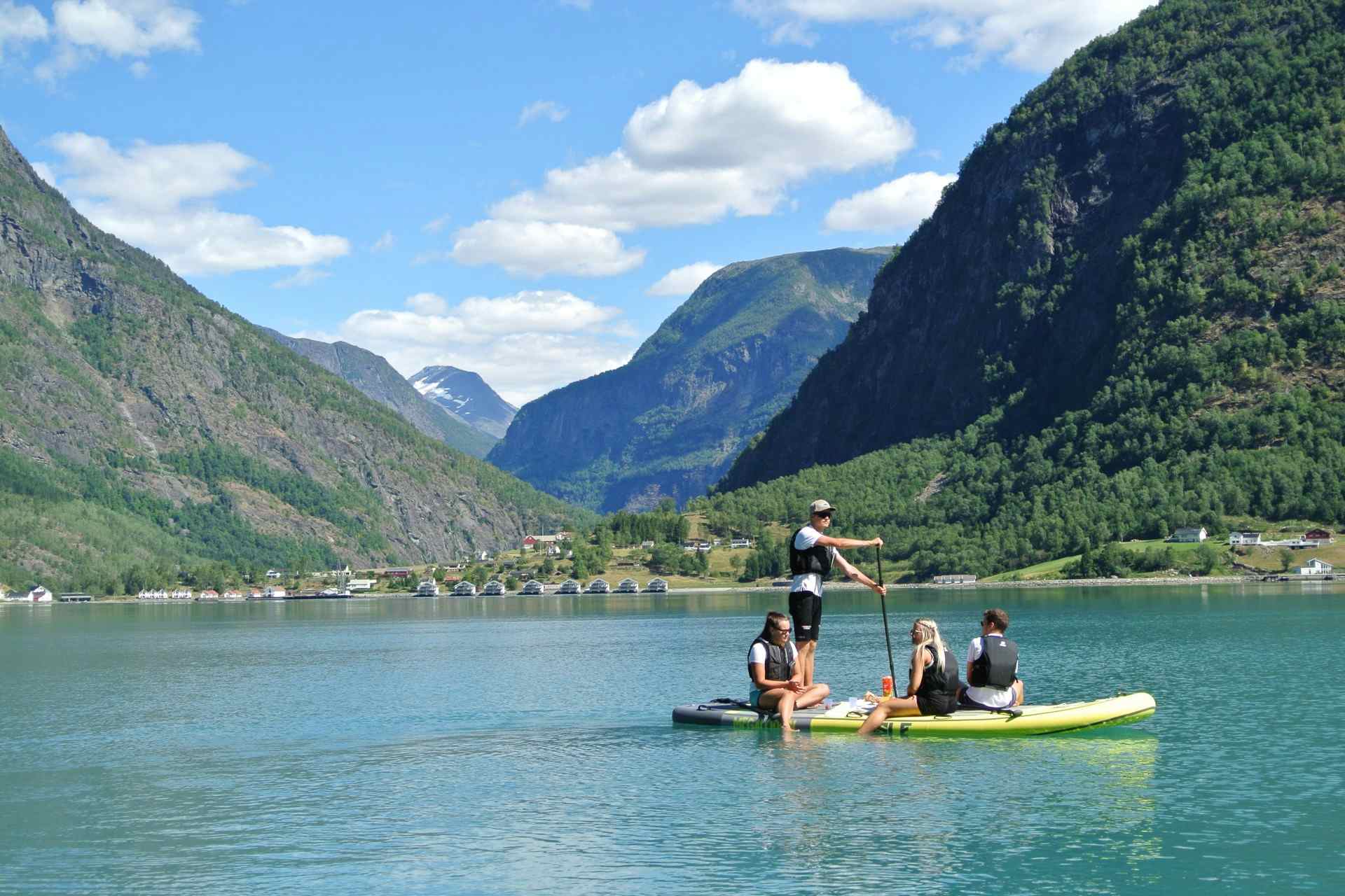 SUP Lusterfjorden Adventure Tours