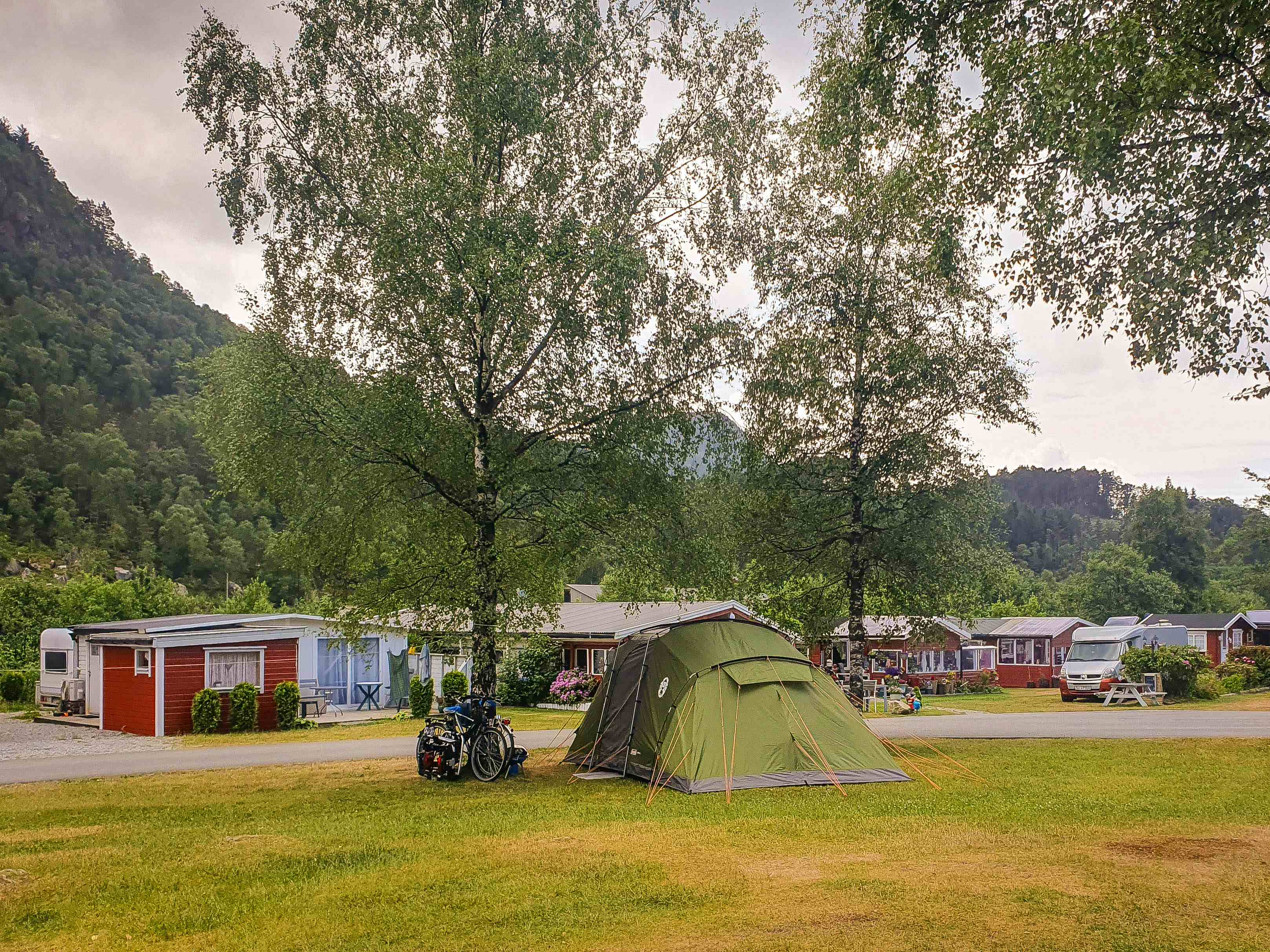 Campingvogner og hytter på Wathne Camping.