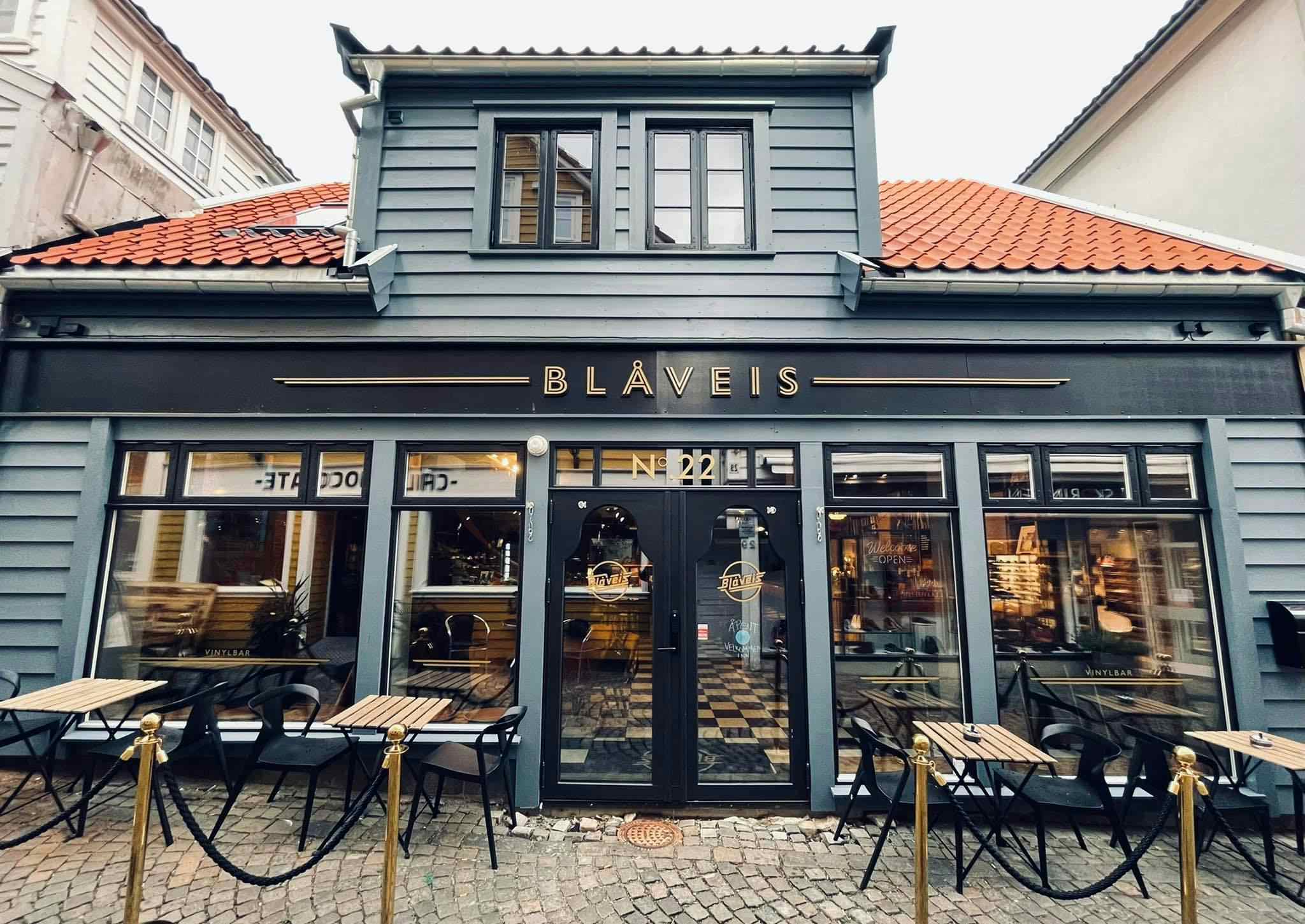 The facade of the bar Blåveis in Stavanger.