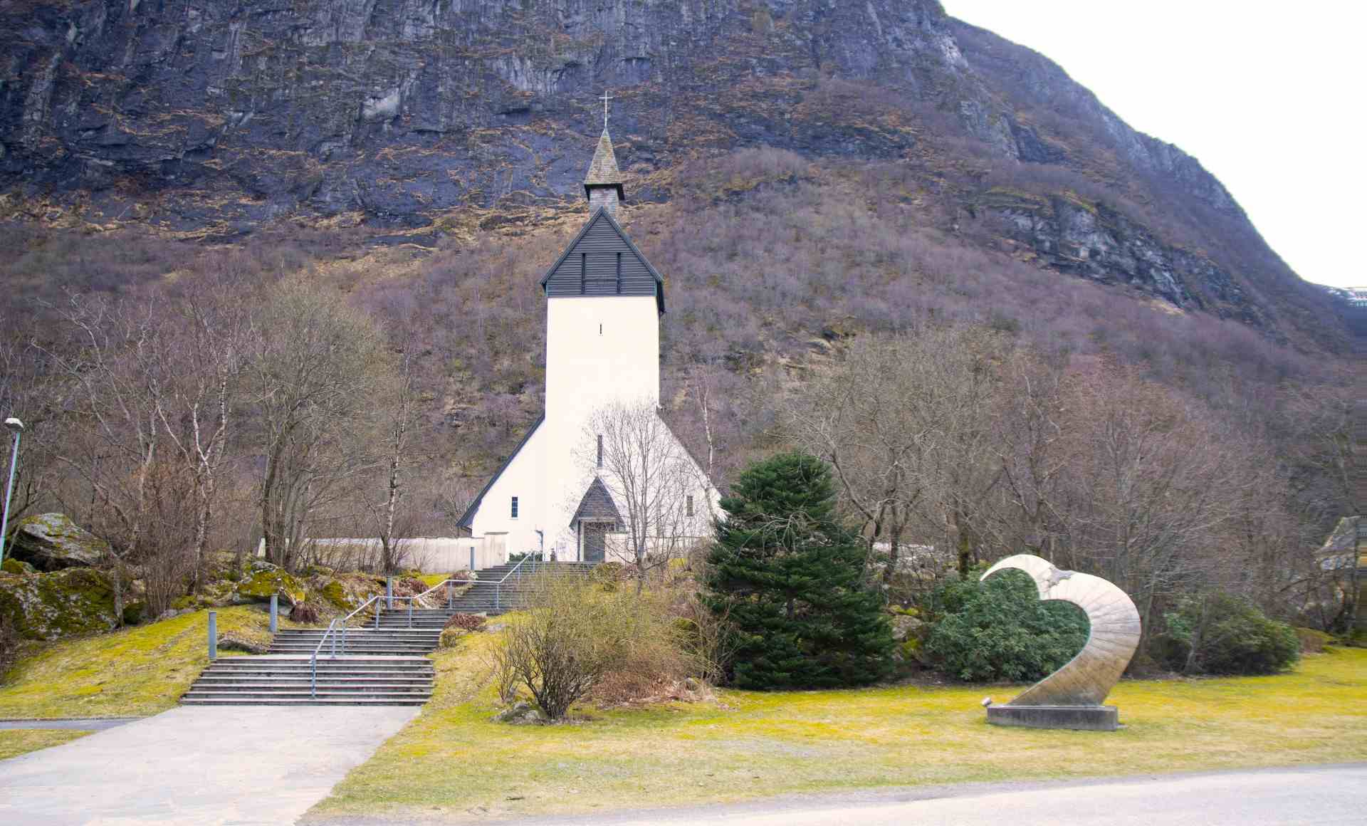 Kraftruta over Bergefjell, Høyanger