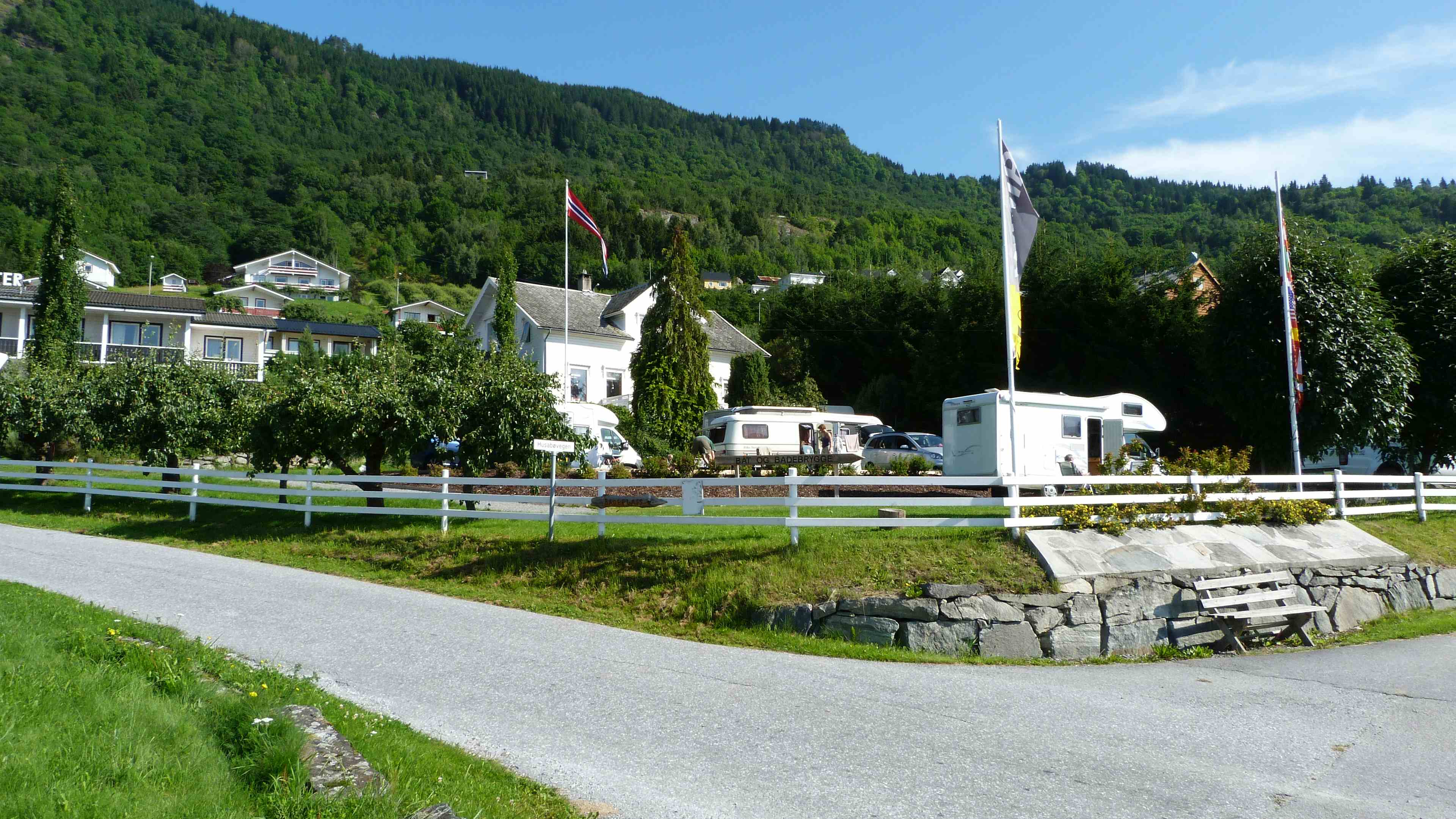 Systrond Motell Hyttesenter og Camping
