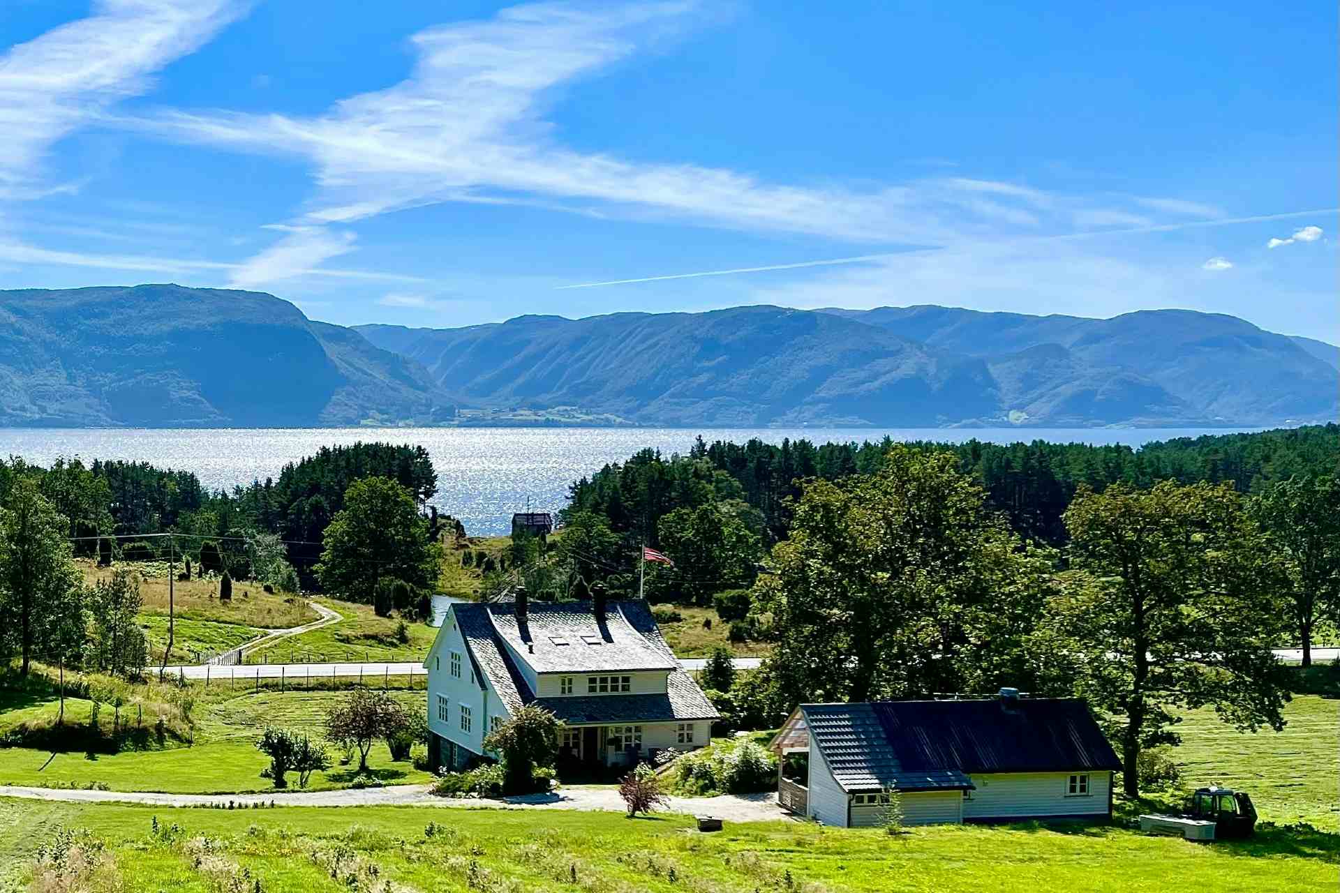 Alværn Gard, Lavik