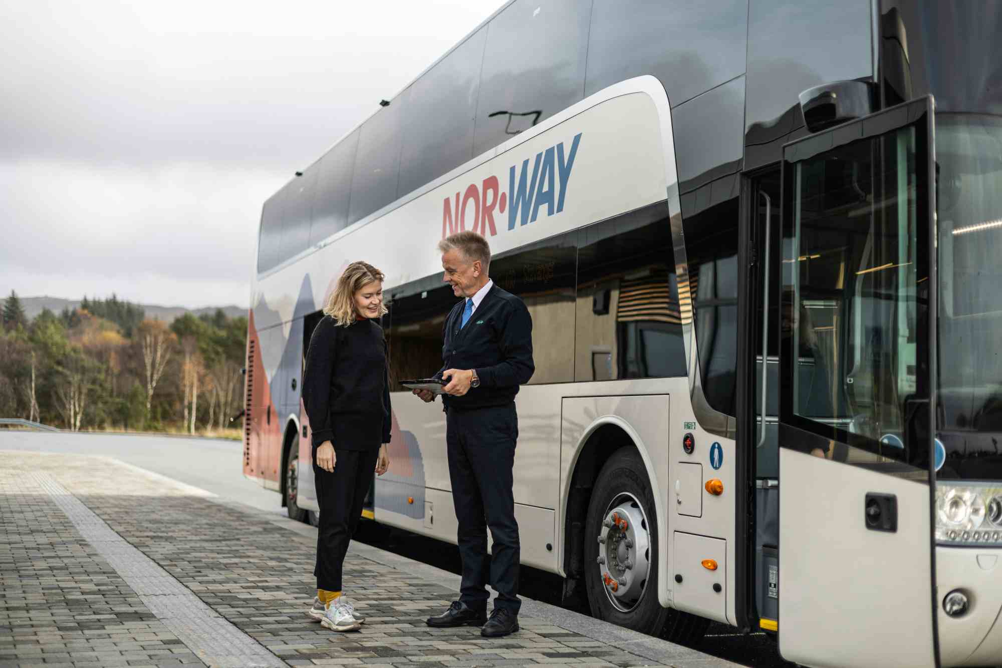 Reis med Kystbussen fra Stavanger, Haugesund eller Leirvik til Bergen sentrum