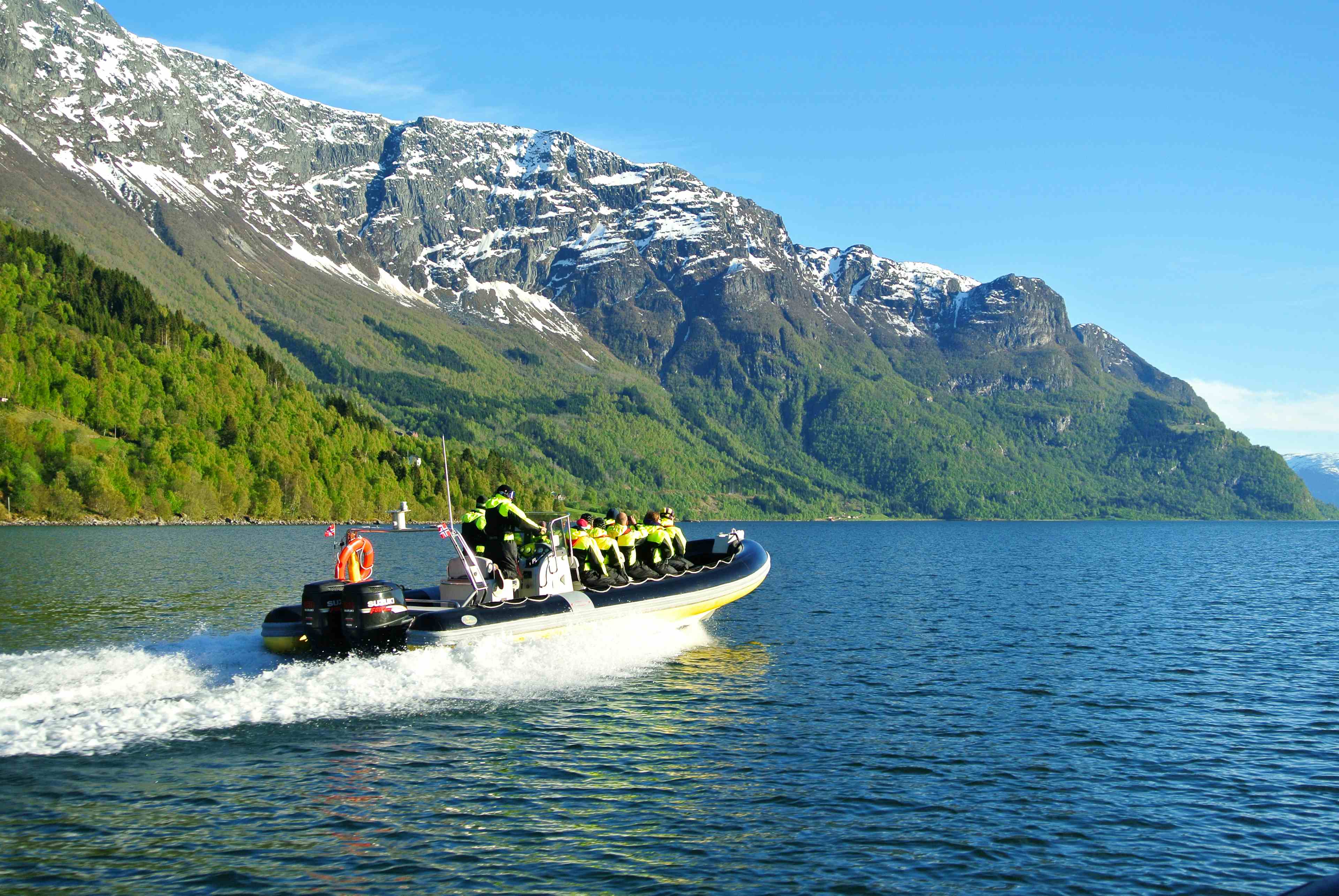 Fjord RIB Adventure + fossevandring