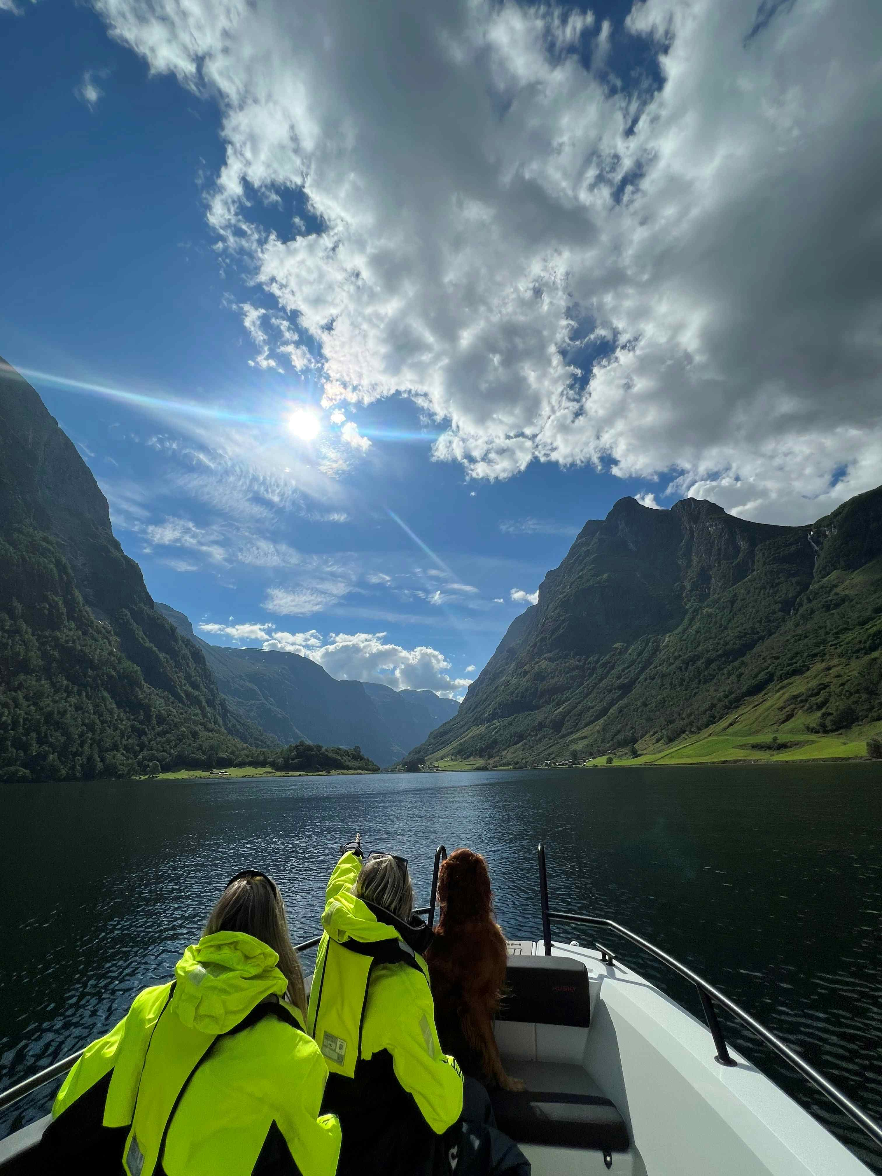 Luster Fjordhytter - guida båttur