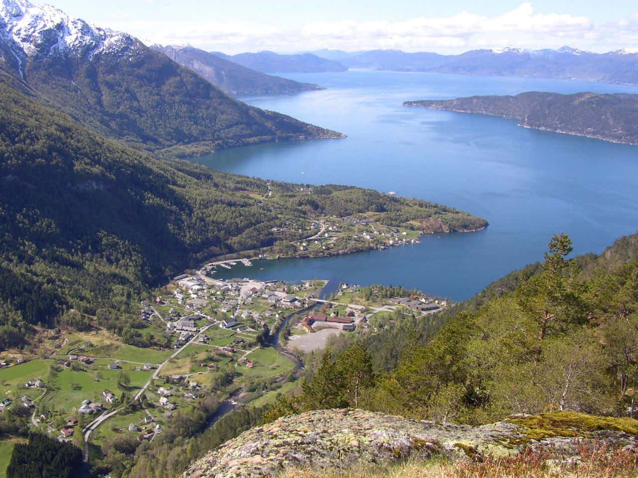 Utsikt mot Jondal og fjorden